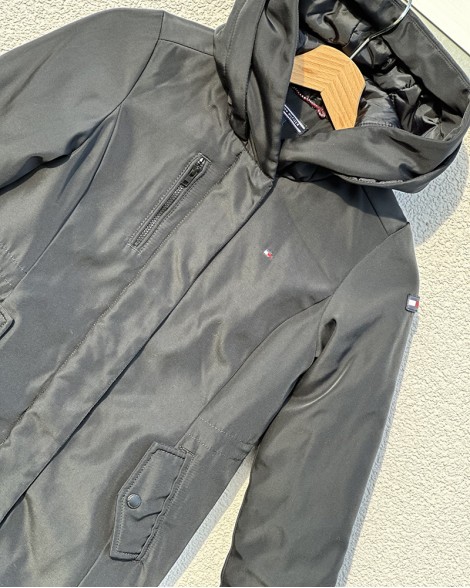 Bunda dětská Tommy Hilfiger modro-černá s kapucí